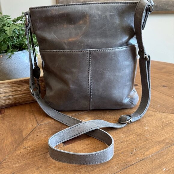 The Sak Leather Purse - Picture 2 of 16